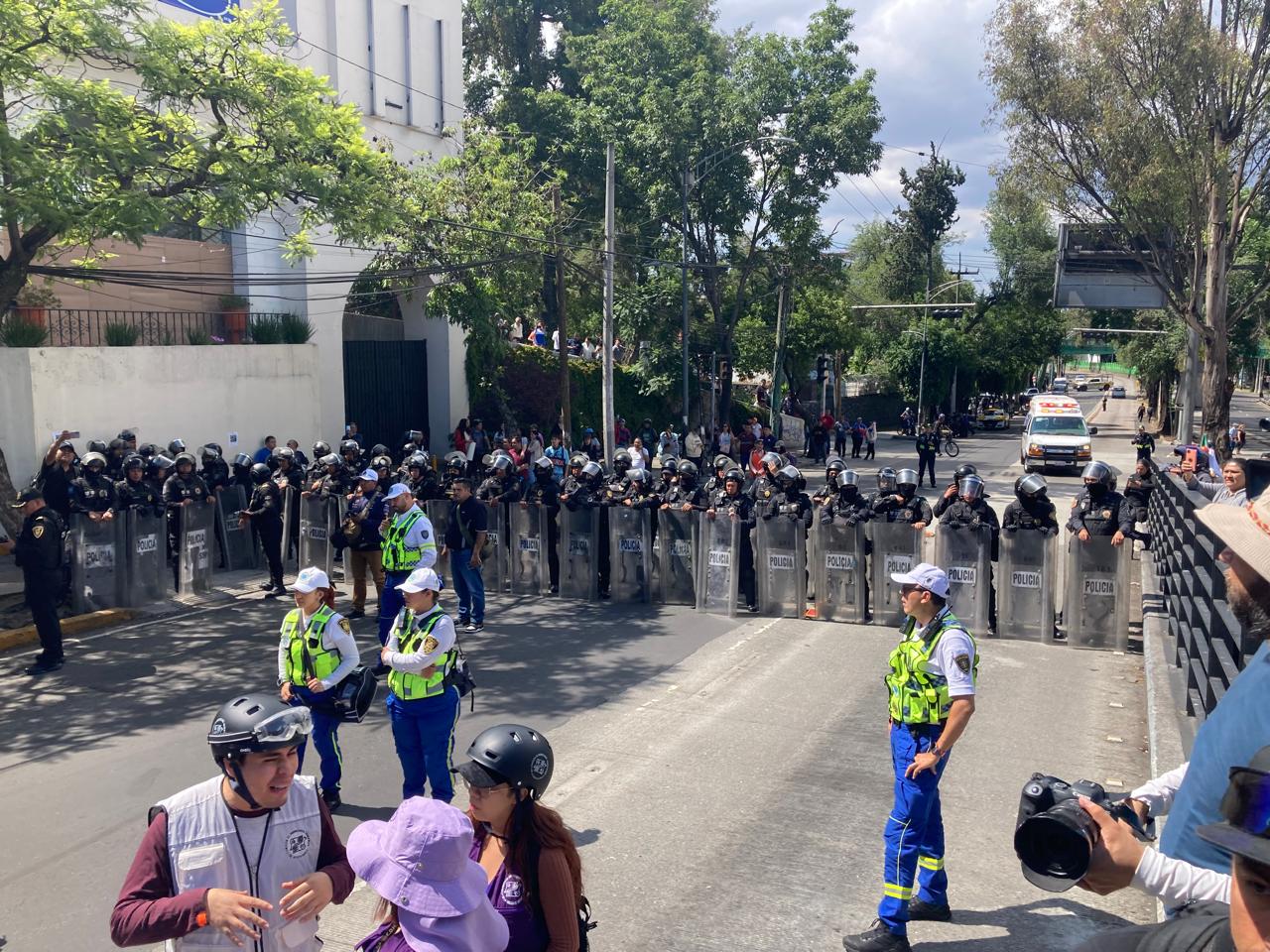 Enorme despliegue policial dilata y encapsula marcha previa al Mundial Enorme despliegue policial dilata y encapsula marcha previa al Mundial