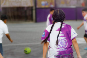 Cancha Violeta, el fútbol de abajo en San Pedro Xalostoc Cancha Violeta, el fútbol de abajo en San Pedro Xalostoc