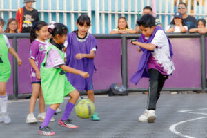 Cancha Violeta: el fútbol barrial que teje comunidad en San Pedro Xalostoc Cancha Violeta: el fútbol barrial que teje comunidad en San Pedro Xalostoc