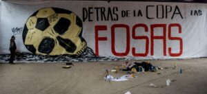 Protestan en el bajopuente del Estadio Azteca durante visita de Brugada Protestan en el bajopuente del Estadio Azteca durante visita de Brugada