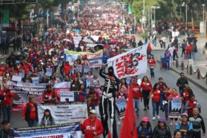 CNTE advierte acciones durante el Mundial ante falta de respuestas del gobierno CNTE advierte acciones durante el Mundial ante falta de respuestas del gobierno