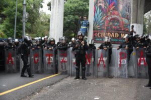 Un mundial agitado por los 43 y miles más Un mundial agitado por los 43 y miles más