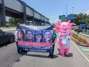 Reprimen a familias en corte de Tlalpan en Ciudad de México, previo al partido México-Ecuador Reprimen a familias en corte de Tlalpan en Ciudad de México, previo al partido México-Ecuador