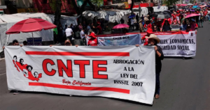 Inicia huelga nacional de la CNTE, a diez días del Mundial Inicia huelga nacional de la CNTE, a diez días del Mundial