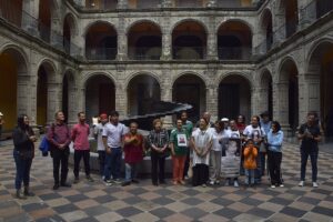 Familias buscadoras y migrantes de Casa Tochán asisten a la exposición “Fuera de lugar” Familias buscadoras y migrantes de Casa Tochán asisten a la exposición “Fuera de lugar”