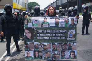 “Insuficientes”, disculpas del gobierno por represión a familias buscadoras en Tlalpan, acusan colectivos “Insuficientes”, disculpas del gobierno por represión a familias buscadoras en Tlalpan, acusan colectivos